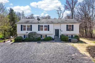 4141 Hickory Rd, Tobyhanna, PA 18466 - Photo 2