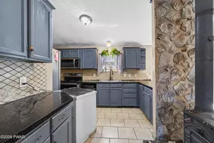 4141 Hickory Rd, Tobyhanna, PA 18466 - Photo 8