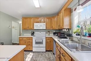 16 Rockwell Ln, Waymart, PA 18472 - Photo 20