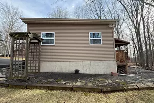 222 Bindale Rd, Tamiment, PA 18324 - Photo 32