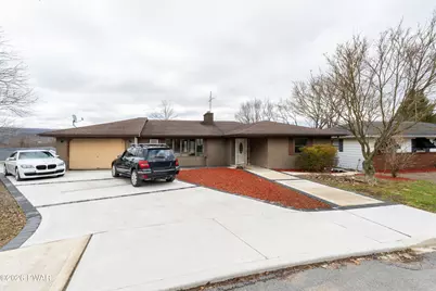 6 Short Street, Carbondale, PA 18407 - Photo 2