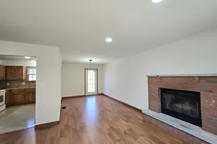 2210 Exeter Ct, Bushkill, PA 18324 - Photo 12