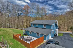182 Heather Hill Rd, Dingmans Ferry, PA 18328 - Photo 4