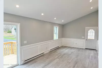229 Hummingbird Trail, Bushkill, PA 18324 - Photo 4