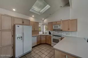 201 Broadmoor Dr, Lords Valley, PA 18428 - Photo 26