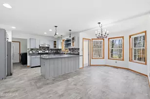 130 Spice Bush Ln, Milford, PA 18337 - Photo 10