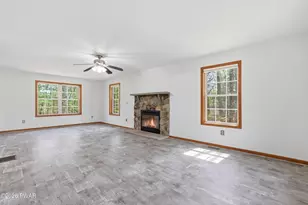 130 Spice Bush Ln, Milford, PA 18337 - Photo 4