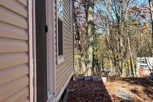 207 Shohola Pkwy N, Shohola, PA 18458 - Photo 4
