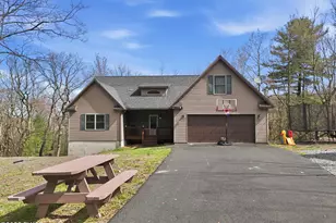 112 Maple Ridge Dr, Lords Valley, PA 18428 - Photo 1