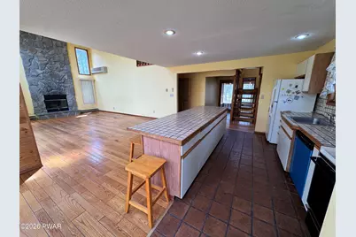 225 Basswood Drive, Hawley, PA 18428 - Photo 14