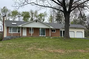 505 Stewart Court, Bushkill, PA 18324 - Photo 1