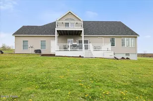 16 Meadow Tree Ln, Lakewood, PA 18439 - Photo 2