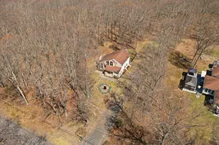 3176 Bluebird Dr, Bushkill, PA 18324 - Photo 36