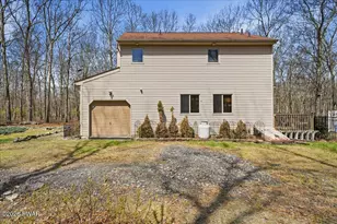 3176 Bluebird Dr, Bushkill, PA 18324 - Photo 30
