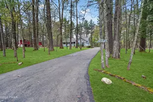 137 Mulberry Dr, Milford, PA 18337 - Photo 12