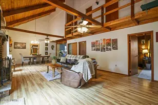 1114 Grouse Ct, Bushkill, PA 18324 - Photo 4