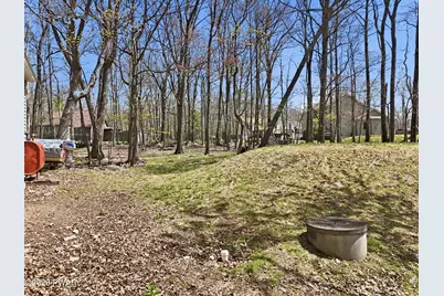 165 Paper Birch S, Tafton, PA 18464 - Photo 36