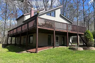 106 Buttercup Terrace, Milford, PA 18337 - Photo 6