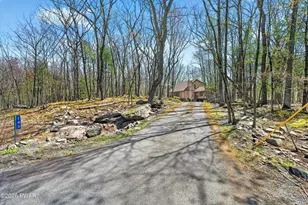 143 Midlake Dr, Milford, PA 18337 - Photo 4