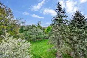 107 Lookout Dr, Hawley, PA 18428 - Photo 12