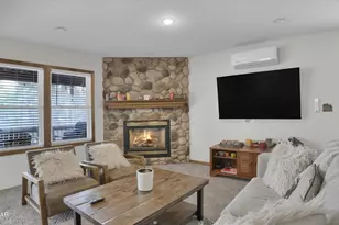 135 Hemlock Point Ct, Hawley, PA 18428 - Photo 26