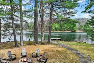 135 Hemlock Point Ct, Hawley, PA 18428 - Photo 12
