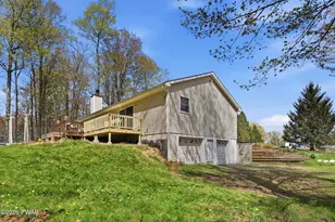 25 Schnakenberg Rd, Equinunk, PA 18417 - Photo 4