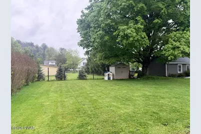 303 Avenue E, Matamoras, PA 18336 - Photo 30