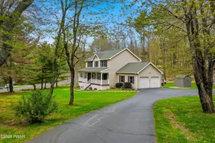 135 Blueberry Dr, Milford, PA 18337 - Photo 10