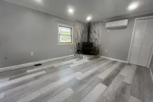 132 Happy Hollow Dr, Shohola, PA 18458 - Photo 12