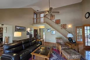 807 Dogwood Ct, Lords Valley, PA 18428 - Photo 10