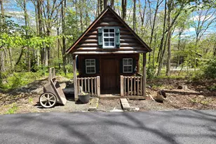 807 Dogwood Ct, Lords Valley, PA 18428 - Photo 28