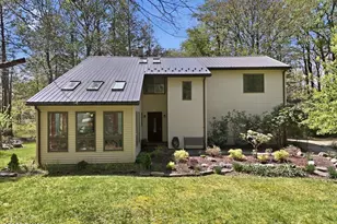 124 Hawk Ln, Canadensis, PA 18325 - Photo 2