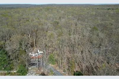 825 N Hillview Place, Hawley, PA 18428 - Photo 2