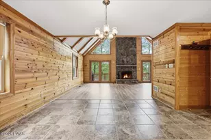 200 Laurel Ln, Greentown, PA 18426 - Photo 14