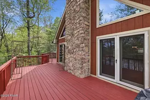 200 Laurel Ln, Greentown, PA 18426 - Photo 88