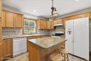 200 Laurel Ln, Greentown, PA 18426 - Photo 20