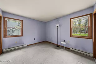 520 Hummingbird Ct, Bushkill, PA 18324 - Photo 10