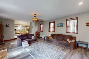 128 Franklin Ave, Greenfield Twp, PA 18407 - Photo 8