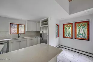49 Lake View Dr, Lake Ariel, PA 18436 - Photo 6