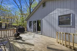 150 Yacht Club Dr, Greentown, PA 18426 - Photo 46