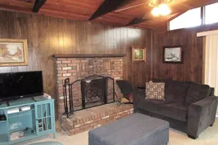 102 Surrey Ln, Lords Valley, PA 18428 - Photo 4