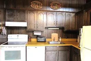 102 Surrey Ln, Lords Valley, PA 18428 - Photo 6
