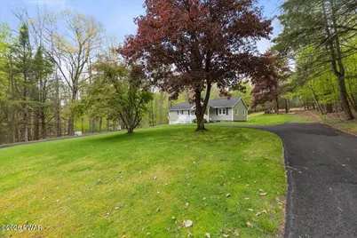 212 Lakeshore Drive, Lakeville, PA 18438 - Photo 2
