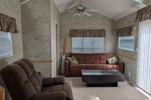 176 Aztec Dr Dr, Shohola, PA 18458 - Photo 4