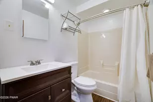 115 Fawnwood Cir, Greentown, PA 18426 - Photo 12