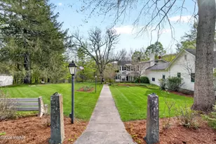 219 Hudson St, Hawley, PA 18428 - Photo 2