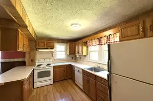 182 Bee Hollow Rd, Shohola, PA 18458 - Photo 10