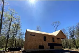 215 Cottonwood Dr, Hawley, PA 18428 - Photo 26