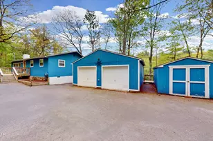 111 Lollipop Ln, Dingmans Ferry, PA 18328 - Photo 40